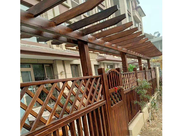 華新山(shān)水(shuǐ)居單臂葡萄架加護欄